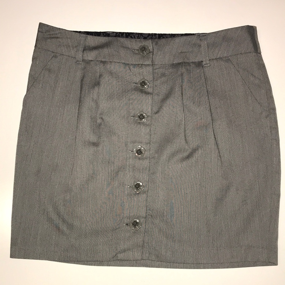Spacegirlz Gray buttons down with pockets skirt